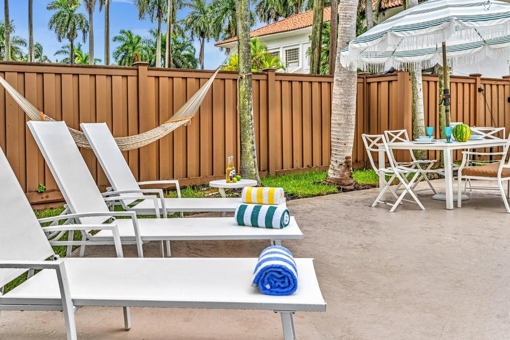 Tropical Oasis With Pool 10 Mins Airport & 5 Mins Beach Голлівуд Екстер'єр фото